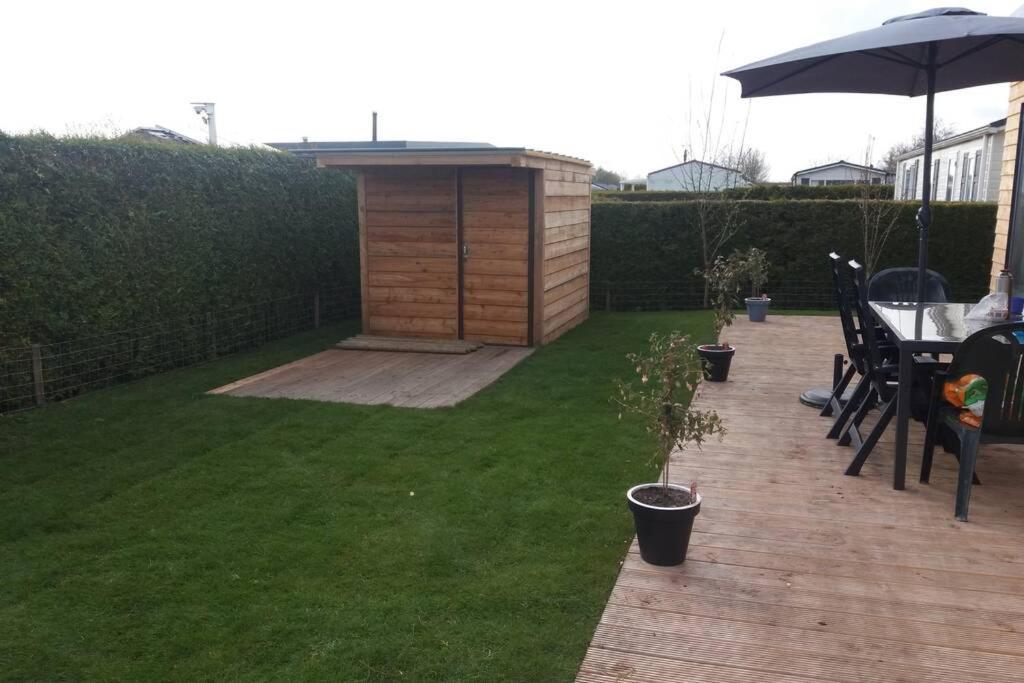Luxe Vakantie Bungalow Met 3 Slaapkamers Dronrijp المظهر الخارجي الصورة